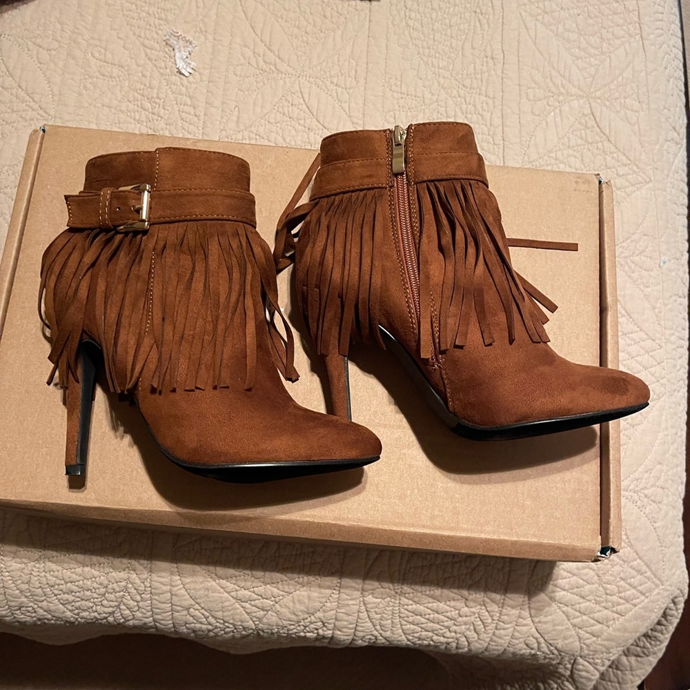 Bucco Celestina Fringe Booties